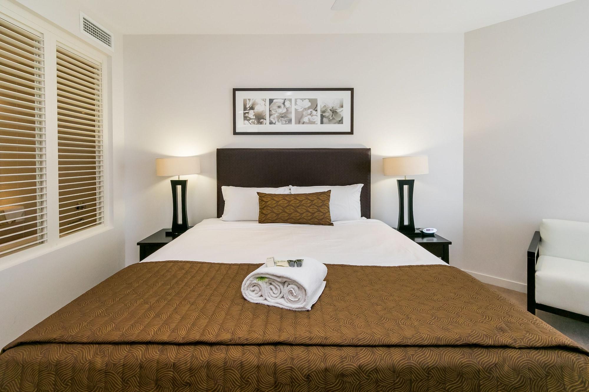 แกรนด์ เมอร์เคียว อัลเลกรา เฮอร์วีย์ เบย์ Aparthotel เฮอร์วีย์เบย์ ภายนอก รูปภาพ A bedroom at the hotel
